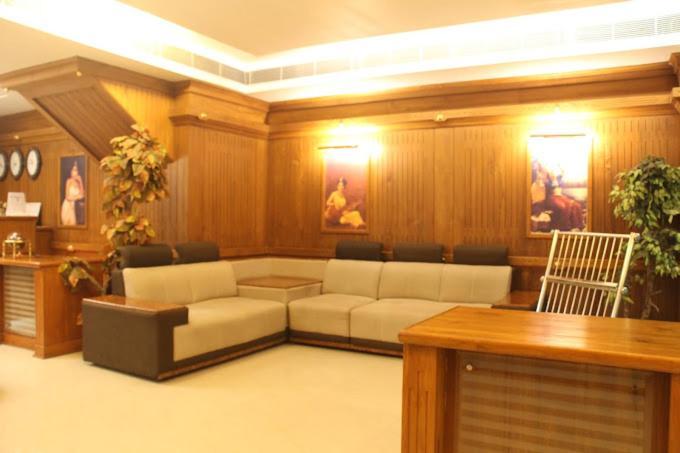 Hotel Doubloon Thiruvananthapuram Kültér fotó